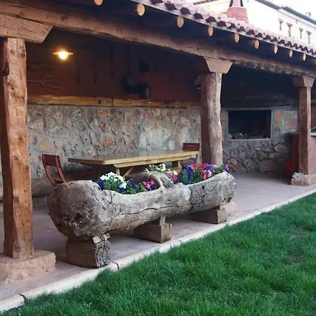 Casa Barruecos Kır Evi *